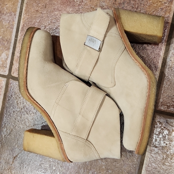 ugg Australia Brienne boots women's size 7.5 - Picture 2 of 9